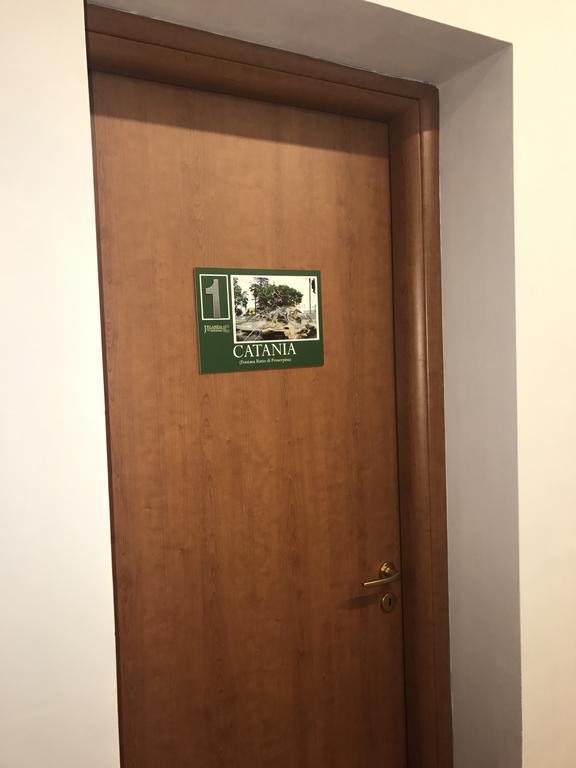 Locami Holiday&Rooms Jolanda Suite Catania Eksteriør billede