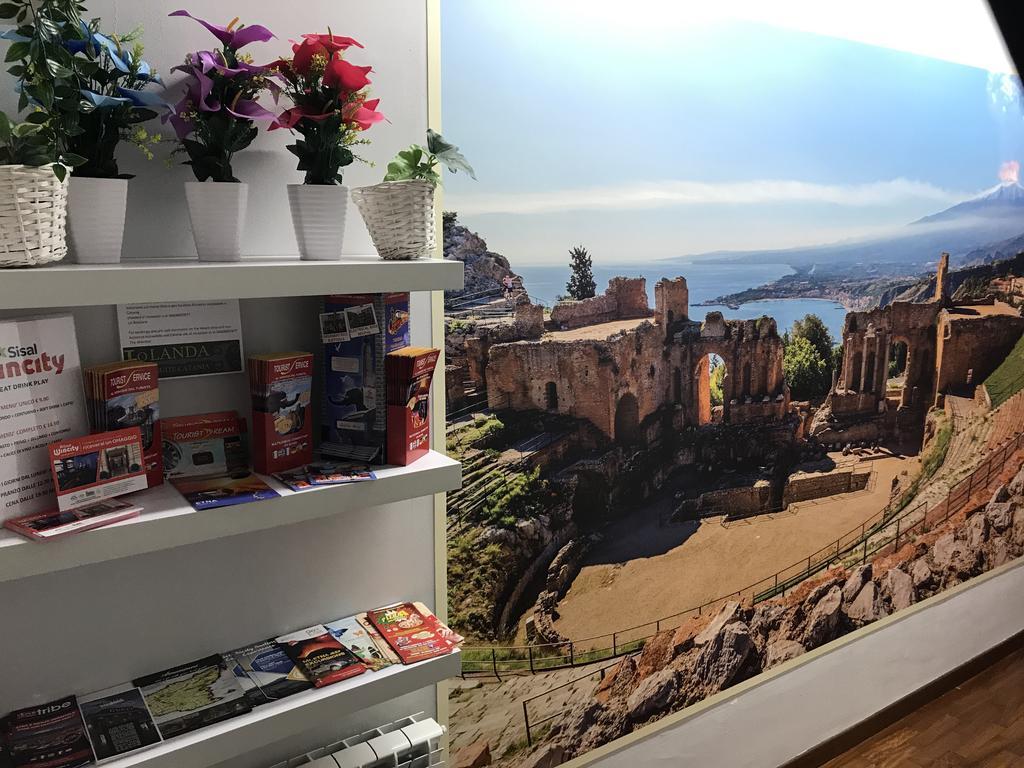 Locami Holiday&Rooms Jolanda Suite Catania Eksteriør billede